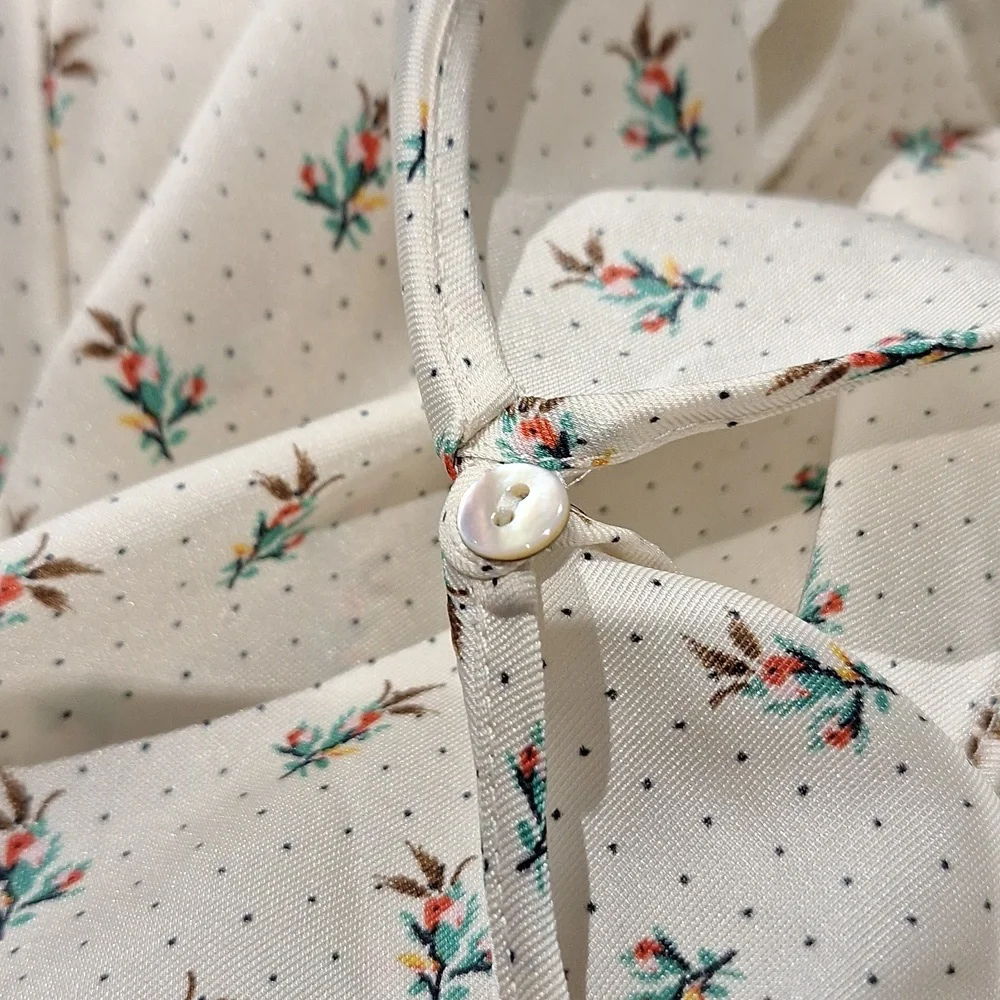 Zara Satin Cropped Cream Floral Blouse Size XL